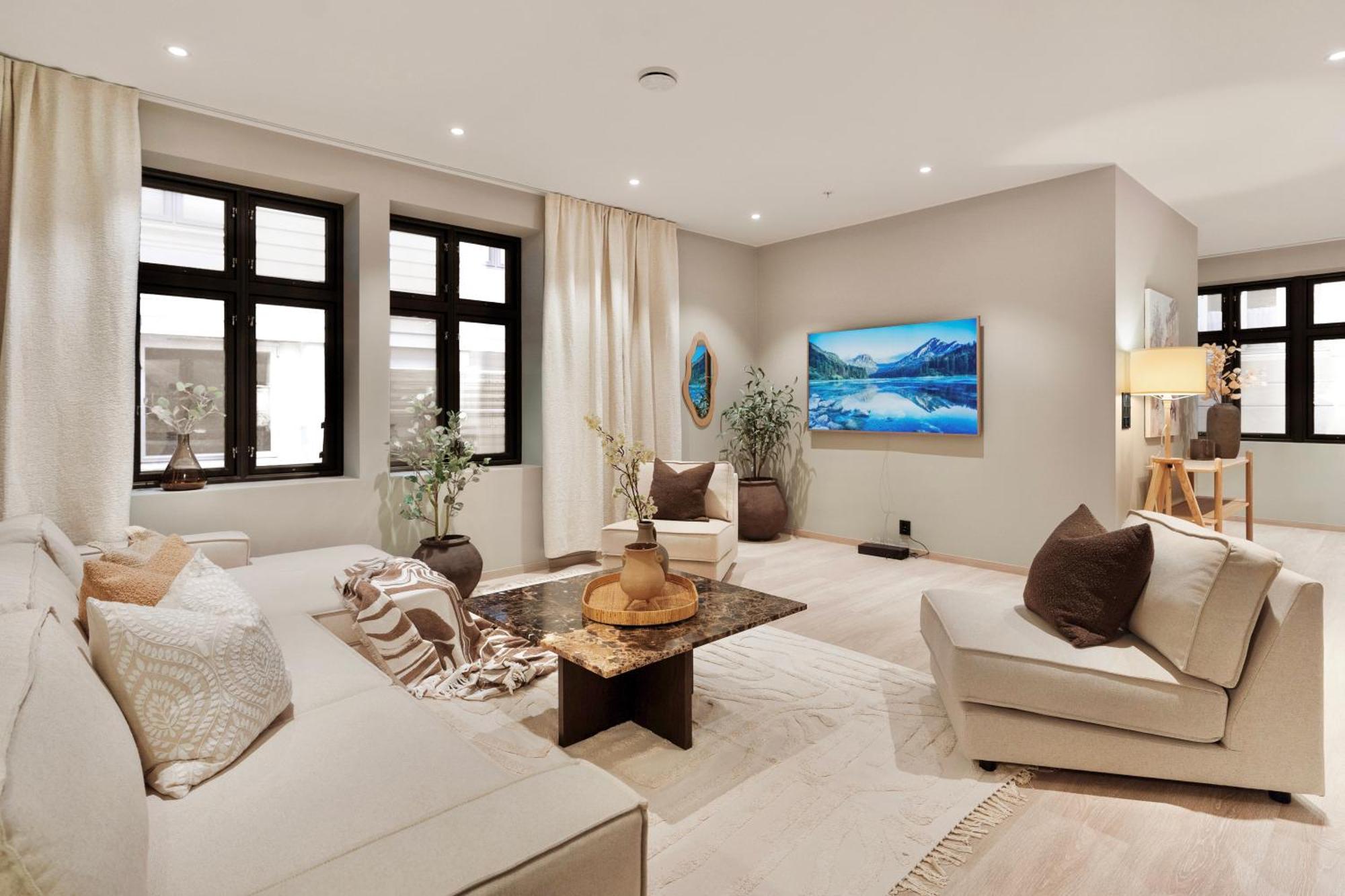 Luxurious In The Heart Of With Private Parking Pousada