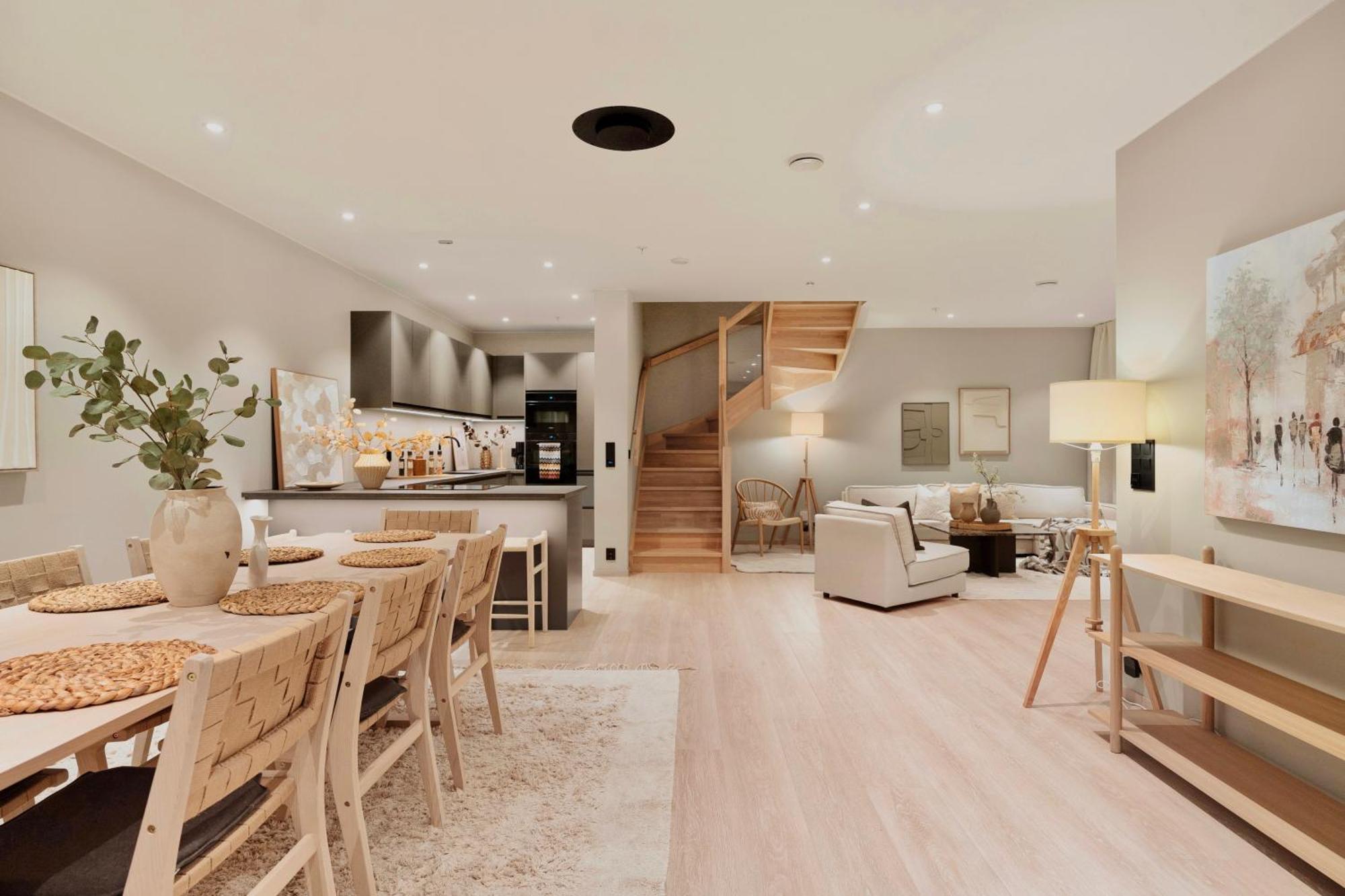 Luxurious In The Heart Of With Private Parking Bergen